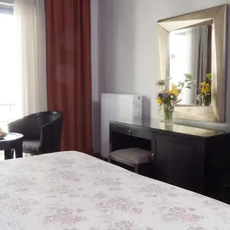 Areos Hotel 3*