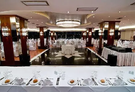 Oasis Hotel