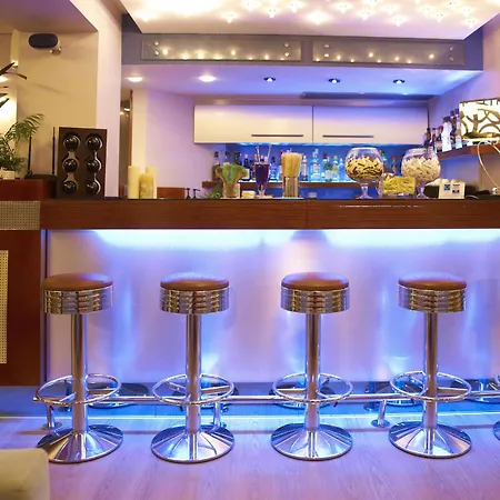 Tropical 4*