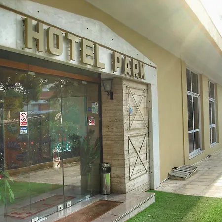 Park Hotel 2*