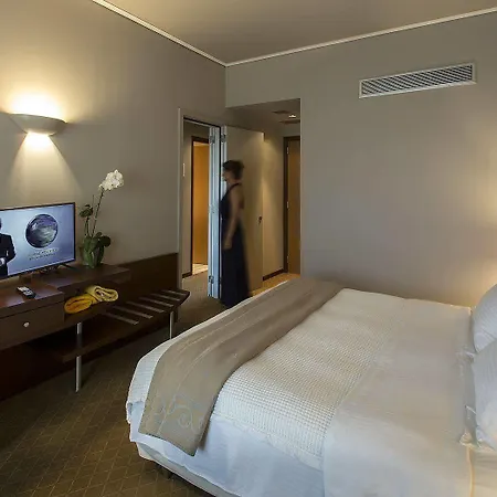 Hotel Dekelia