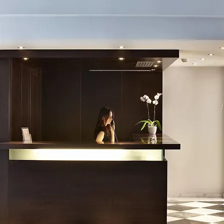Acropolis Hill Hotel 3*