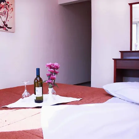 Hotel Apollo 3*