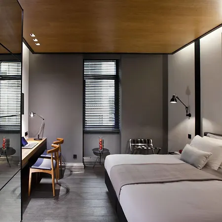 Met34 Hotel