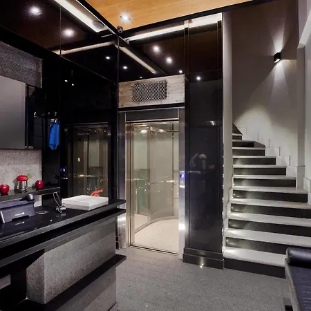 Met34 Hotel