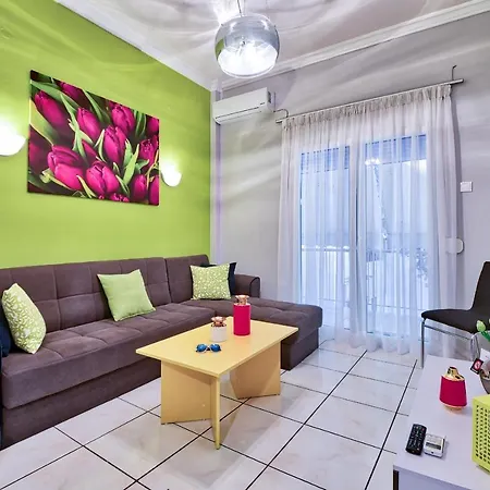 Lofos Apartment *