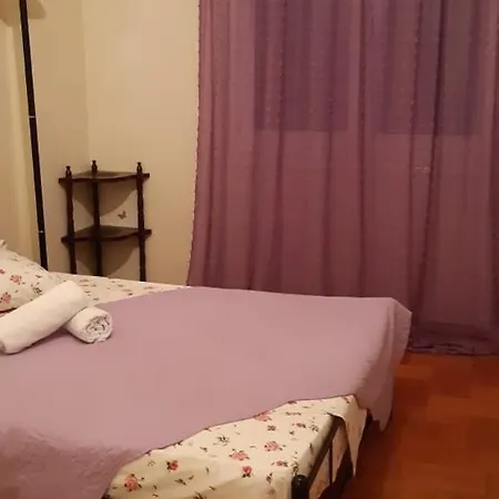 For Rent Gazde/Camere de închiriat Atena
