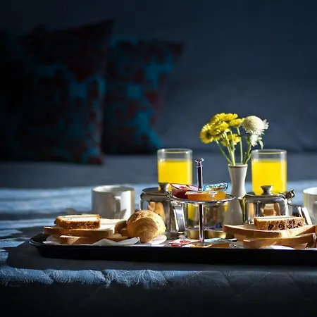 Hotell Four Seasons 3*