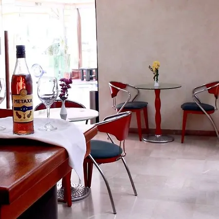 Apollo Hotel 3*