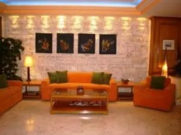 Victory Hotel 2*