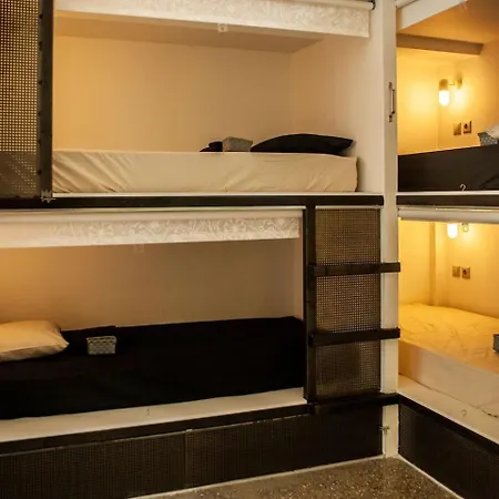 Gazi Hostel *