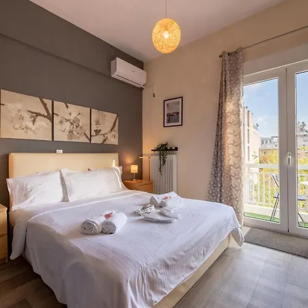 Renovated Lovely Near To Acropolis Apartment *
