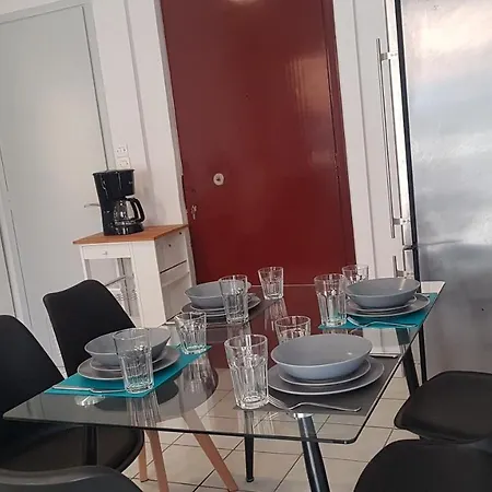 Appartement Palette Alice Blue - Center, 3 Bd, 2 Bath *