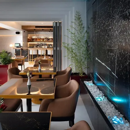 Elia Ermou Hotel