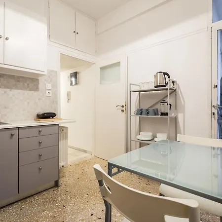 Apartment Homey For 4 People In Koukaki Athens