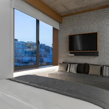 Ergon House 4*