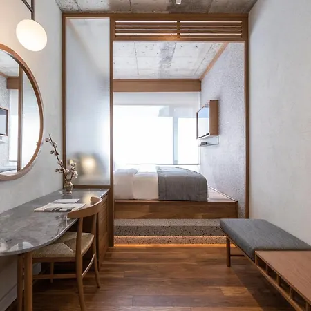 Ergon House 4* Athen