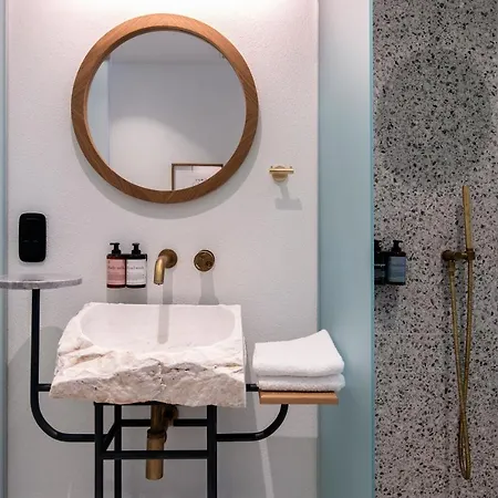 Hotel Ergon House 4*
