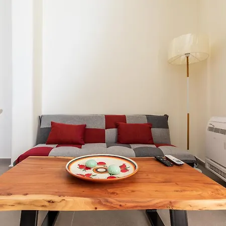 Central Stay Athens Apartahotel