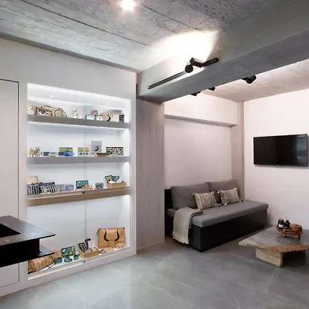 Innathens Aparthotel 4*