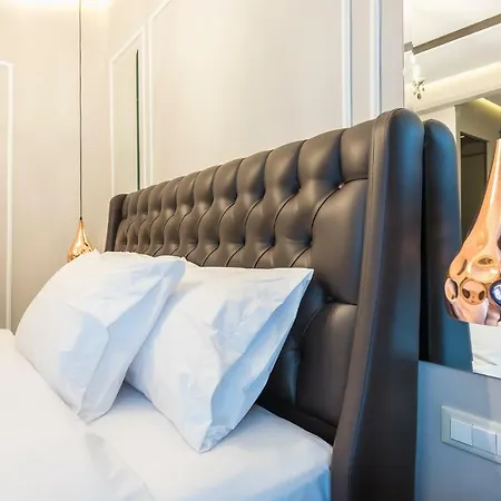 Syntagma Luxury Living One “ll1” דירה *
