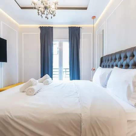 Syntagma Luxury Living One “ll1” דירה *