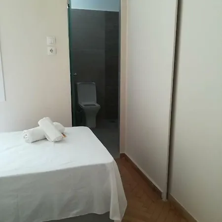 Kaniggos- 3 Bedrooms Apartment *