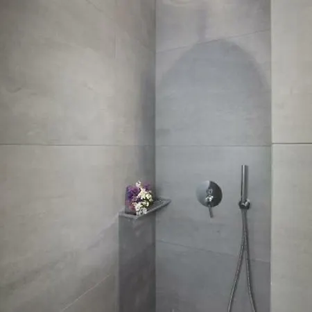 Legeo-luxurious Athenian Appartement
