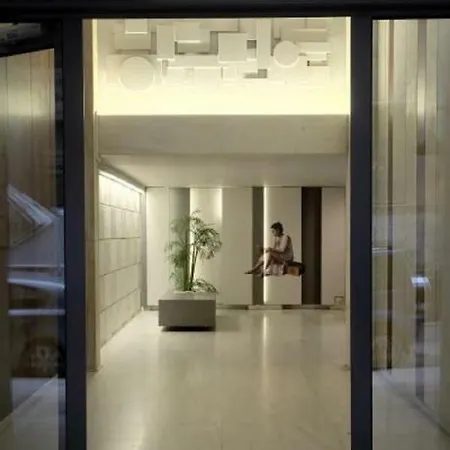 Legeo-luxurious Athenian *