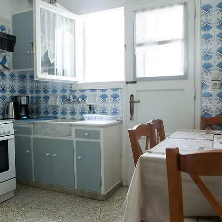 House, Larisis Metro, *