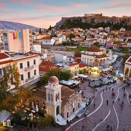 Vintage In The Heart Of Plaka Atene