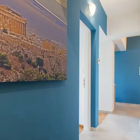 Apartment 58sqm Renovated Homm In Agkilis Street *