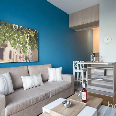 Apartment 58sqm Renovated Homm In Agkilis Street Athens