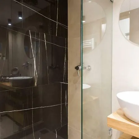 39m² Homm Modern Studio In Kolonaki *