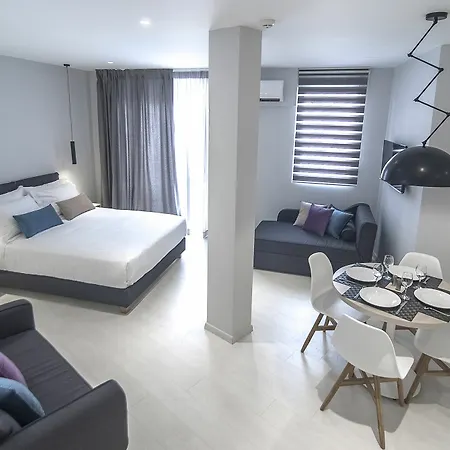 Acropolis Hotel 2*