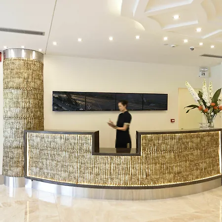 Avenue Hotel Atenas