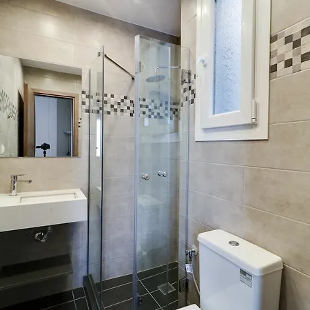 מלון דירות Comfort 4*
