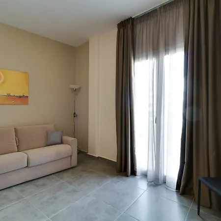 מלון דירות Comfort 4*