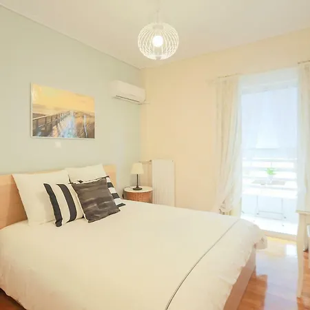 Freshly Refurbished Flat, In Koukaki Apartment *