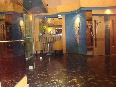 酒店 艾森查尔斯旅馆 2*