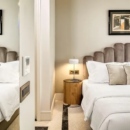 Athenian Foss Hotel