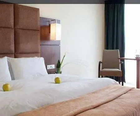 Arion Hotel 3*