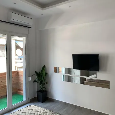 Diamond With Balcony *