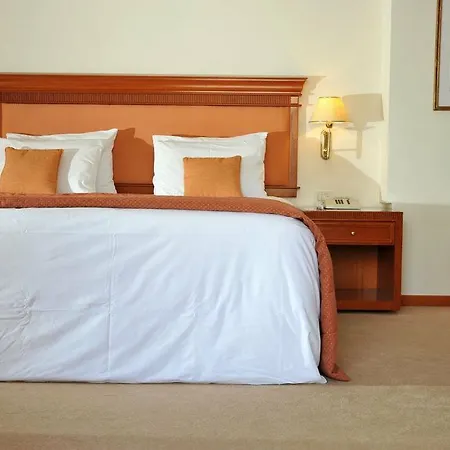 Atrium Hotel&jacuzzi Hotel