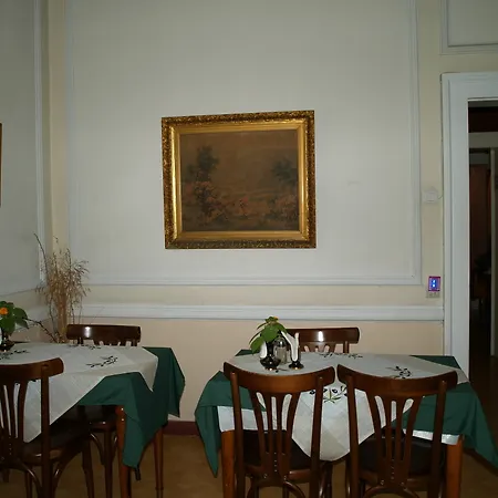 Acropolis House 2* Atena