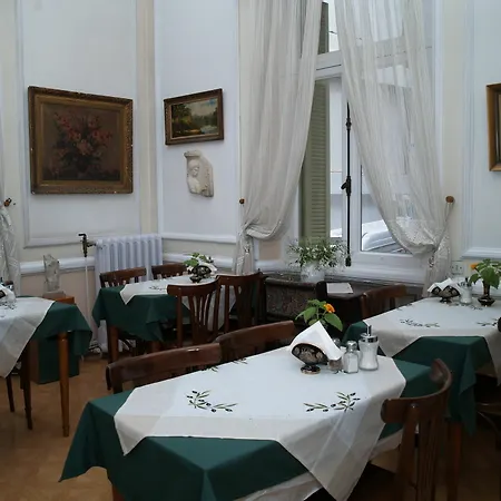 Hotel Acropolis House