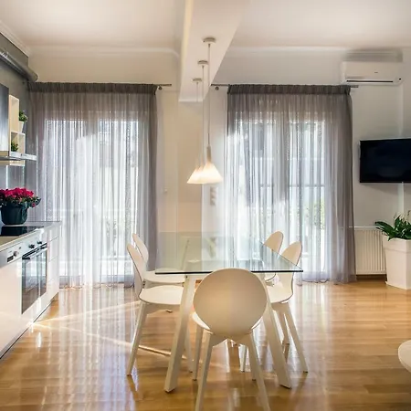 Acropolis Museum - Modern Living Ii *