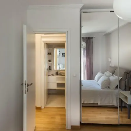 Acropolis Museum - Modern Living [ii] Apartment