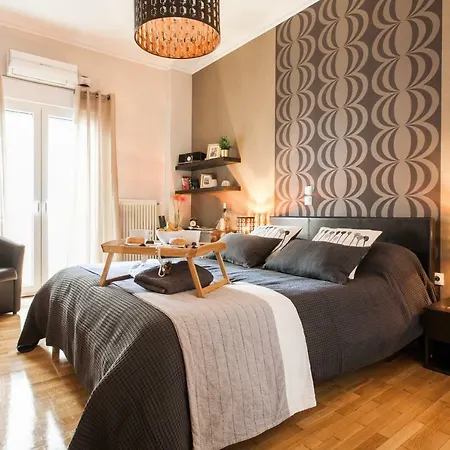 Private Safe With Shared Kitchen & Bath Homestay Athens