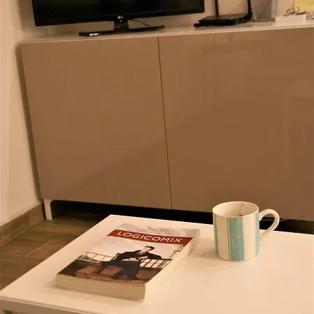 Cozy Studio Downtown Athens/kolonaki Apartment *